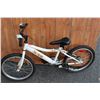 Image 1 : WHITE DIAMOND BACK BIKE
