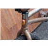 Image 2 : GOLD NO NAME BMX BIKE