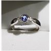 Image 3 : 10KT WHITE GOLD TANZANITE RING