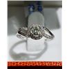 Image 2 : 14KT WHITE GOLD DIAMOND RING