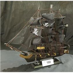 MODEL PIRATE SHIP