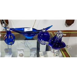 FOUR COBALT BLUE ART GLASS PIECES