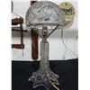 Image 1 : VINTAGE CUT CRYSTAL TABLE LAMP