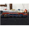Image 2 : VINTAGE TIN SILVER MOUNTAIN LOCOMOTIVE