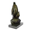 Image 9 : Emperor Penguin Family Bronze Sculpture