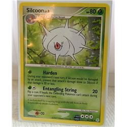 POKEMON COLLECTOR CARD IN PROTECTIVE SLEEVE - SILCOON LV.8 - 63/130
