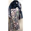 Image 2 : CAMO CLOTHING