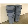 Image 2 : MOBILE BIN CART & GARBAGE CANS