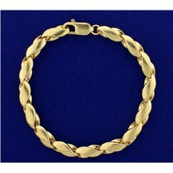 8 1/4 Inch Twist 8 Link Designer Bracelet