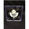 Image 1 : Darryl Sittler Signed Puck #27 HHOF 1989 - With Case