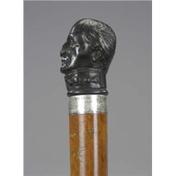 A substantial walking stick, now with bronze bust of the Duke of Wellington, 89cm 100/120...
