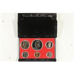 1977 US PROOF SET (WITH BOX)