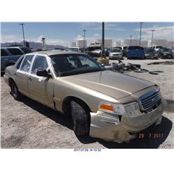1999 - FORD CROWN VICTORIA // SALVAGE TITLE