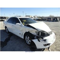 2004 - TOYOTA CAMRY