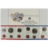 Image 1 : 1988 US MINT SET (UNC) P/D (WITH ENVELOPE)