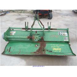 JOHN DEER SHREDDER