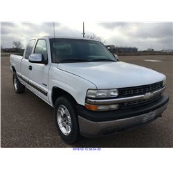 2000 - CHEVROLET SILVERADO//TEXAS REGISTRATION ONLY
