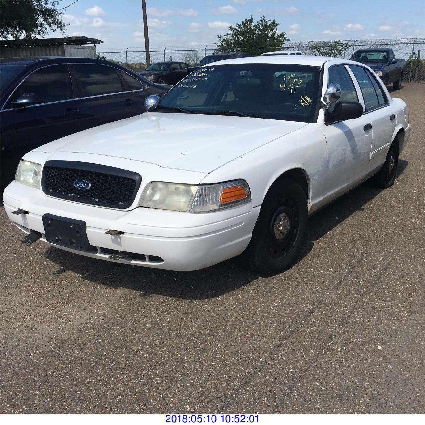 Ford crown victoria 2011