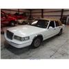 Image 2 : 1996 - LINCOLN TOWN CAR
