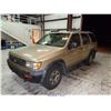 Image 5 : 1997 - NISSAN PATHFINDER // SALVAGE TITLE