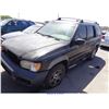 Image 2 : 2000 - NISSAN PATHFINDER