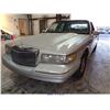 Image 2 : 1997 - LINCOLN TOWN CAR