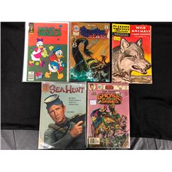 VINTAGE COMIC BOOK LOT (DAISY & DONALD, SEA HUNT, WILD ANIMALS & MORE)