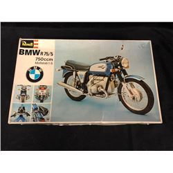 REVELL BMW R 75/5 MODEL KIT IN BOX (1/8 SCALE)
