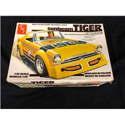 AMT SUNBEAM TIGER 1/25 SCALE MODEL IN BOX
