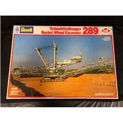 REVELL SCHAUFELRADBAGGER BUCKET WHEEL EXCAVATOR 289 PLASTIC MODEL KIT (1/200 SCALE)