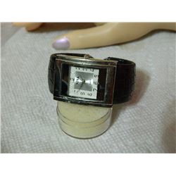 WATCH - NINA - SPRING STRAPS