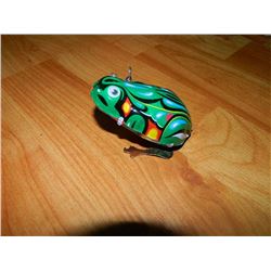 METAL WIND-UP TOY - JUMPING FROG