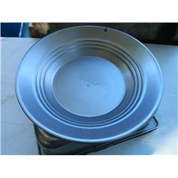 NEW GOLD PAN - ESTWING - METAL - 12"