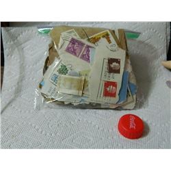 LOT OF ASSORTED STAMPS