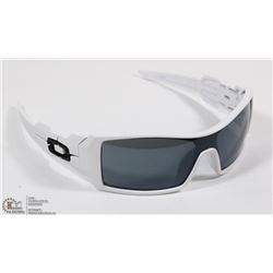 NEW REPLICA OAKLEY SUNGLASSES
