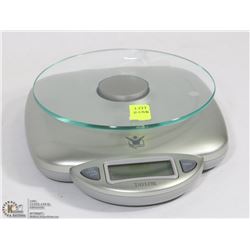 TAYLOR KITCHEN SCALE