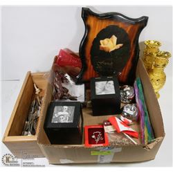 FLAT OF VINTAGE AND NEW  HOME DECOR &