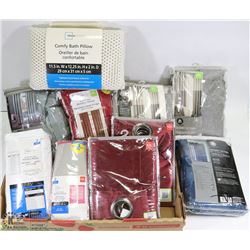 LARGE FLAT OF ASSORTED WINDOW PANELS AND A BATH