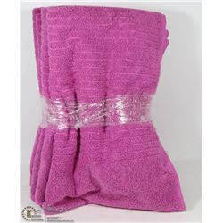 BUNDLE OF PINK MEDIUM SIZED TOWELS