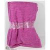 Image 1 : BUNDLE OF PINK MEDIUM SIZED TOWELS