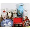 Image 1 : LOT OF JAPANESE VASES AND COLLECTIBLES