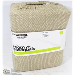 ROOM ESSENTIALS JERSEY SHEET SET (XL TWIN)