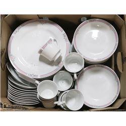 60 PC SET OF DISHWARE, 12 PC PLACE SETTINGS,