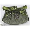 Image 1 : LADIES MEDIUM SIZED GREEN FASHION HAND BAG