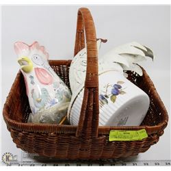 BASKET WITH CHICKEN PITCHER AND PORCELAIN