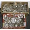 Image 1 : LARGE LOT OF BAR GLASSWARE.