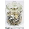 Image 1 : JAR WITH 186 KEYS.