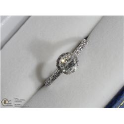 50) 14KT WHITE GOLD DIAMOND & 28 DIAMOND RING