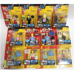 SHELF 3: LOT OF 12 SIMPSON FIGURINES IN BOXES INCL
