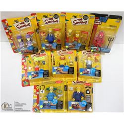 SHELF 8: LOT OF 9 SIMPSON FIGURINES IN BOXES INCL